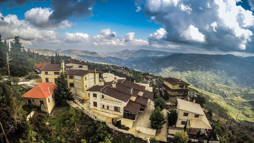 Aetoma Suites Synikia Mesi Trikalon Екстериор снимка